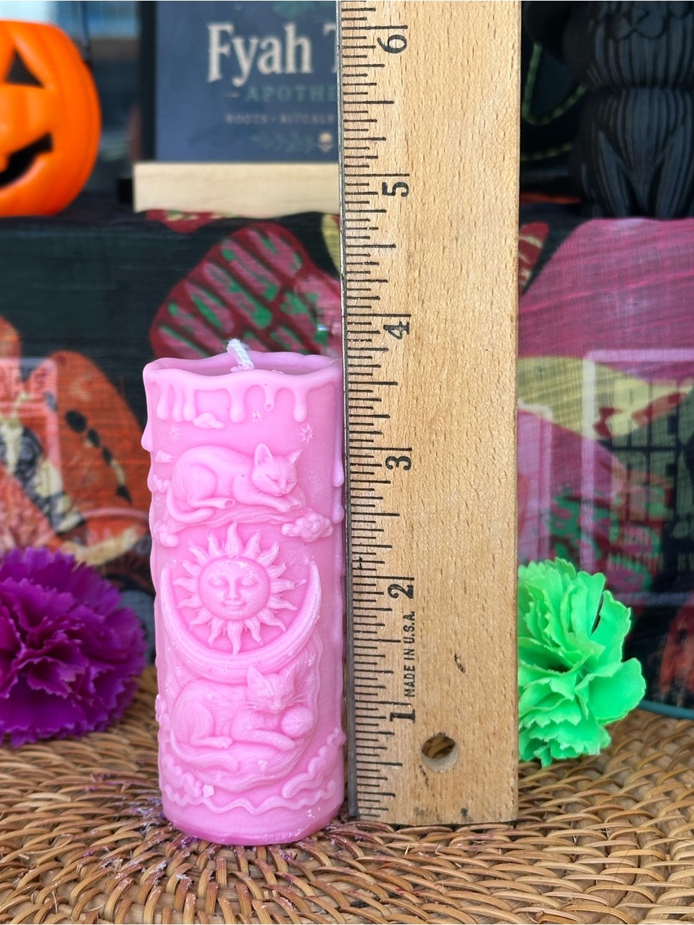 Pink Celestial Cats Sun & Moon Candle - Picture 4 of 7